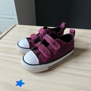 Converse Kids Toddler Fuchsia Velcro Sneakers 7